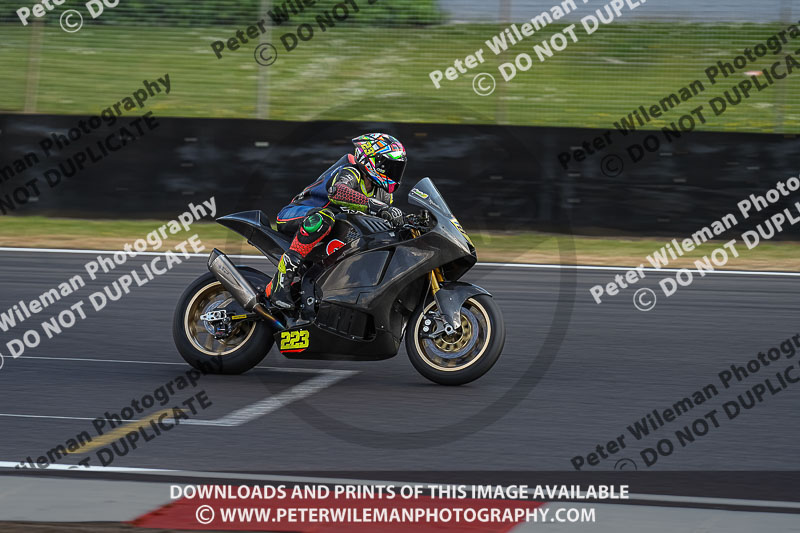 donington no limits trackday;donington park photographs;donington trackday photographs;no limits trackdays;peter wileman photography;trackday digital images;trackday photos